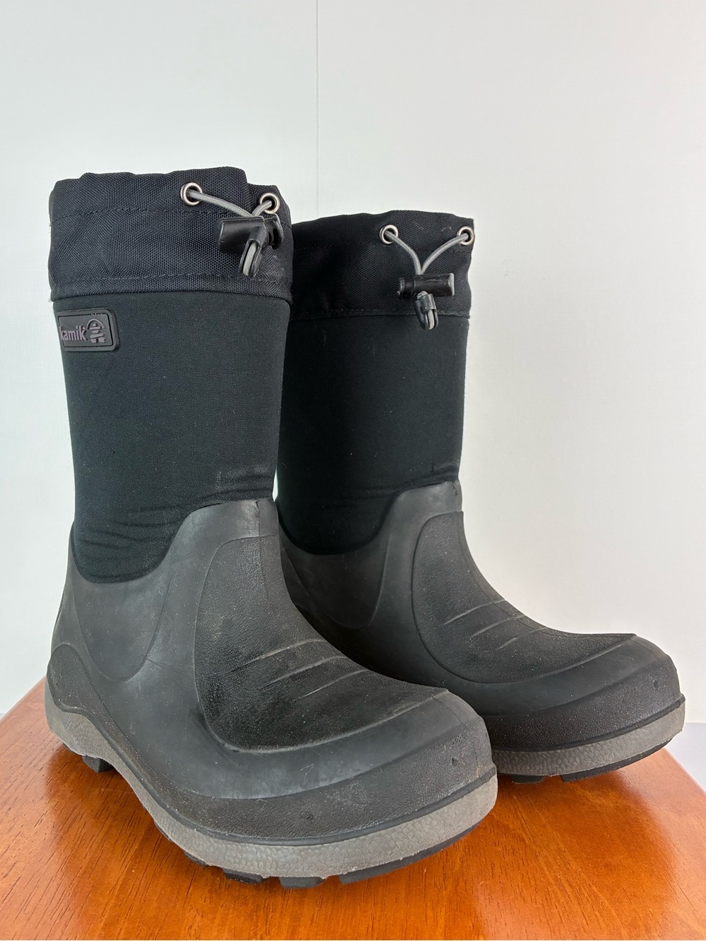 Kamik Kids Black Stormin winter boots insulated waterproof rain boots size 3